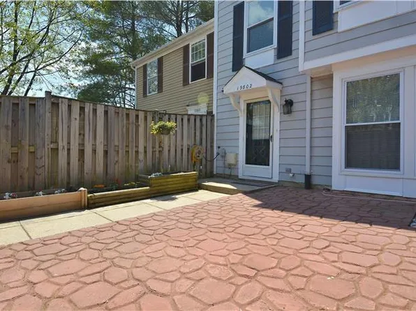 19802 Larentia Dr, Germantown, MD 20874