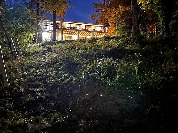 2nd image of 772 Lake Dr