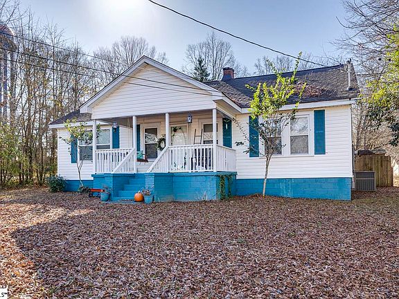 3rd image of 524 Fleming St