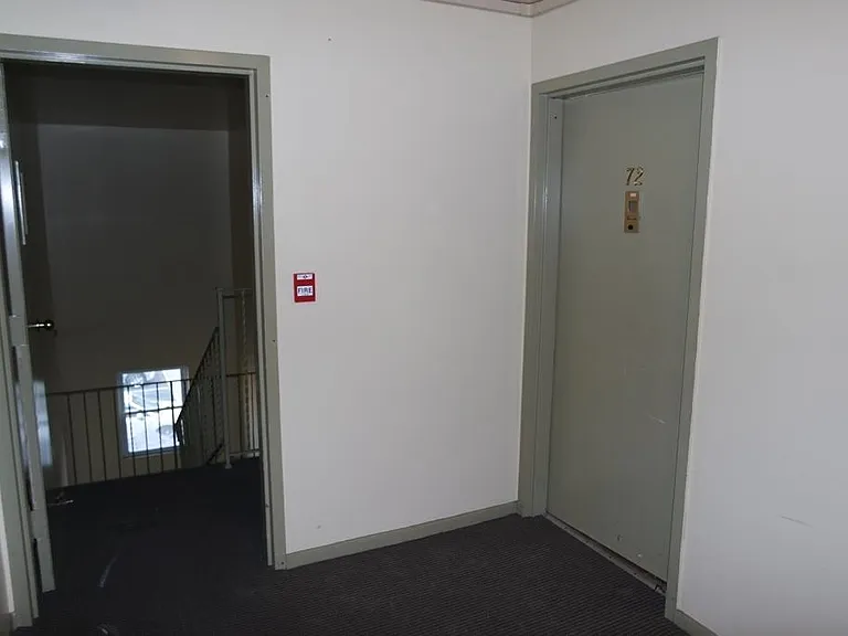 72 Riverview Ct #72 — Photo 2