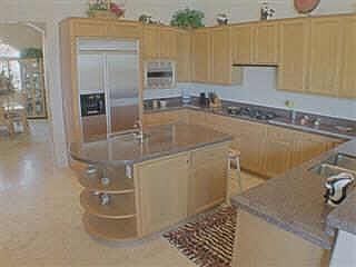 3rd image of 10811 N paradise Drive