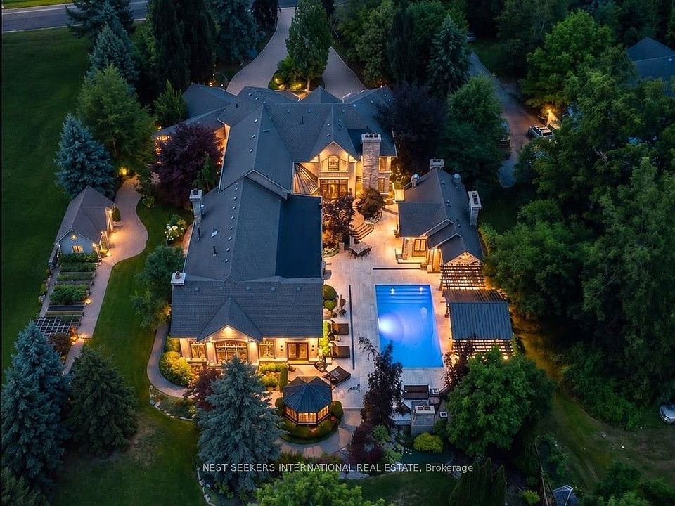 1st image of 60 Rachelle Ct