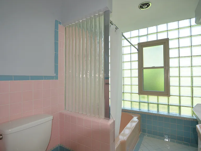 4028 Ledgewood Dr — Photo 14