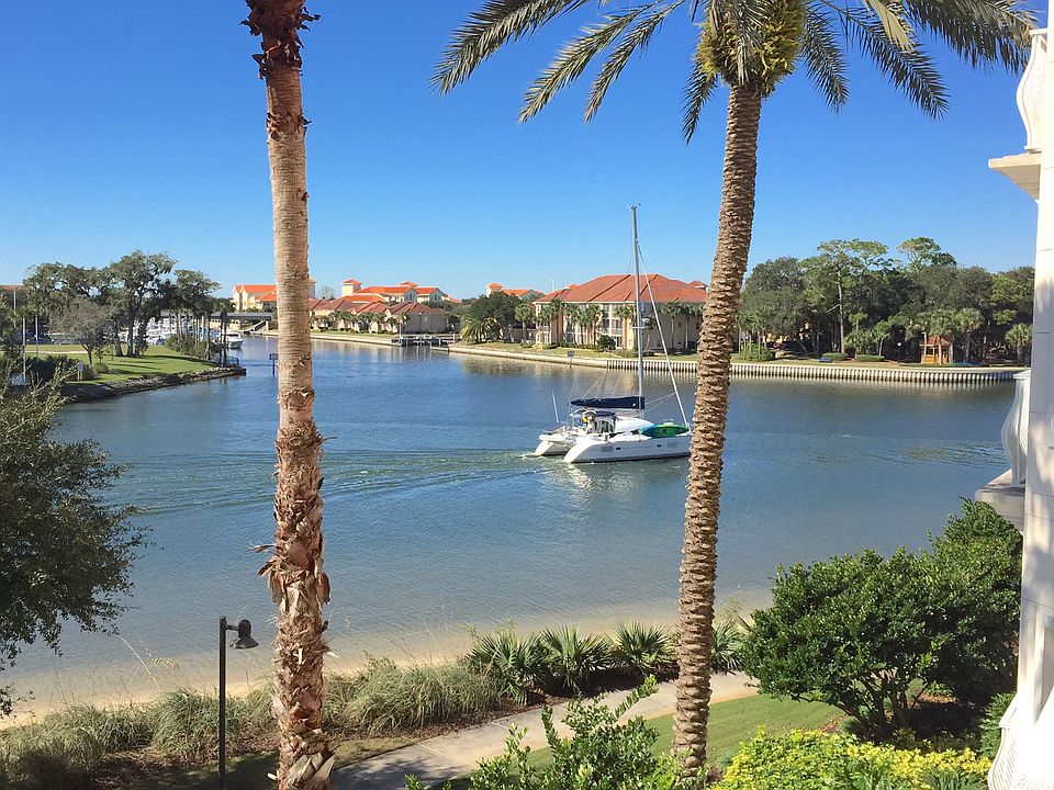 1st image of 102 Yacht Harbor Dr