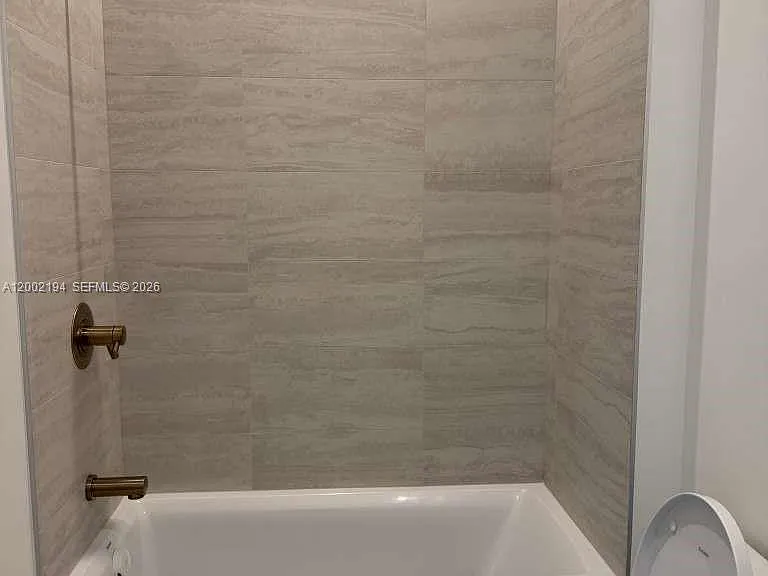 77 SE 5th St #1011 — Photo 3