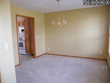 4th image of 826 Collins Pond Dr