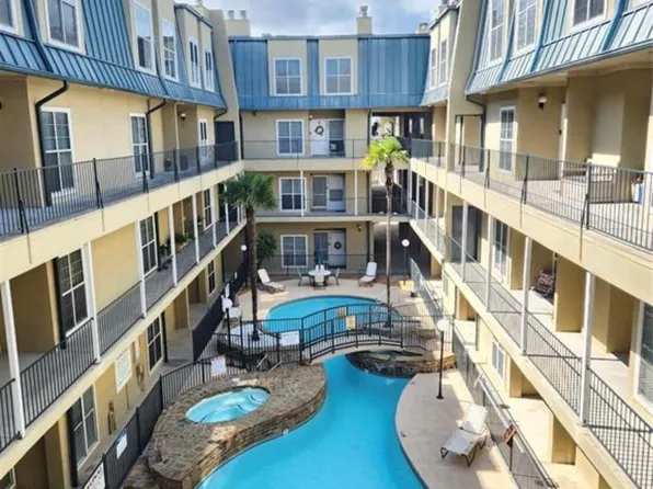 921 Marine Dr APT 311, Galveston, TX 77550