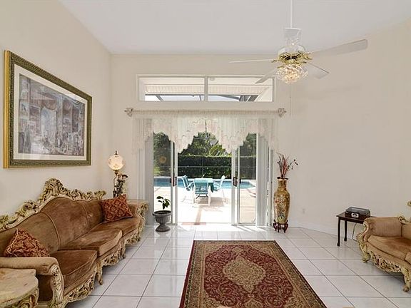 4th image of 1162 English Garden Ln