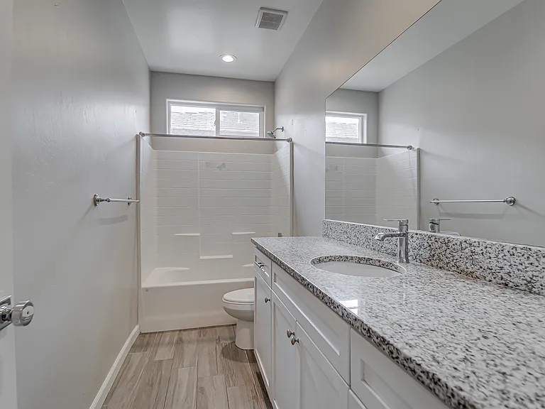 8400 Jean Anne St — Photo 17