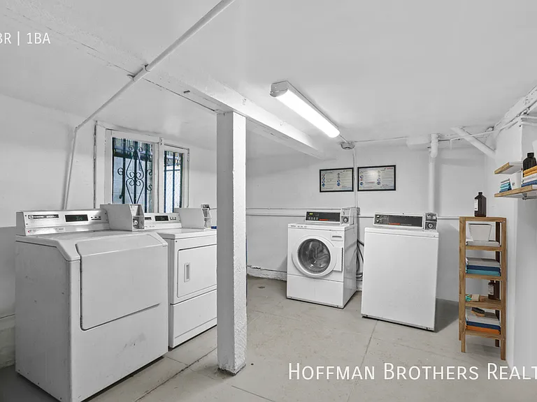 1344 W 4th St #7 — Photo 12