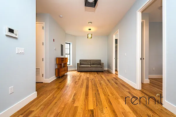 Rented by Rennit Inc. | media 4