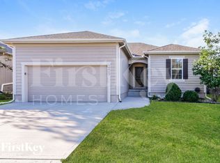 10913 Highview Rd, Peculiar, MO 64078