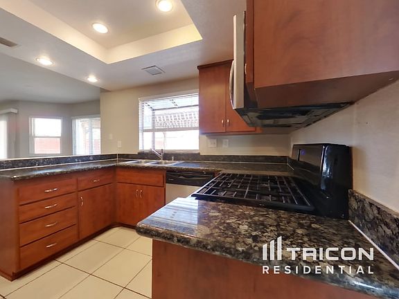 5th image of 2325 Landsford St