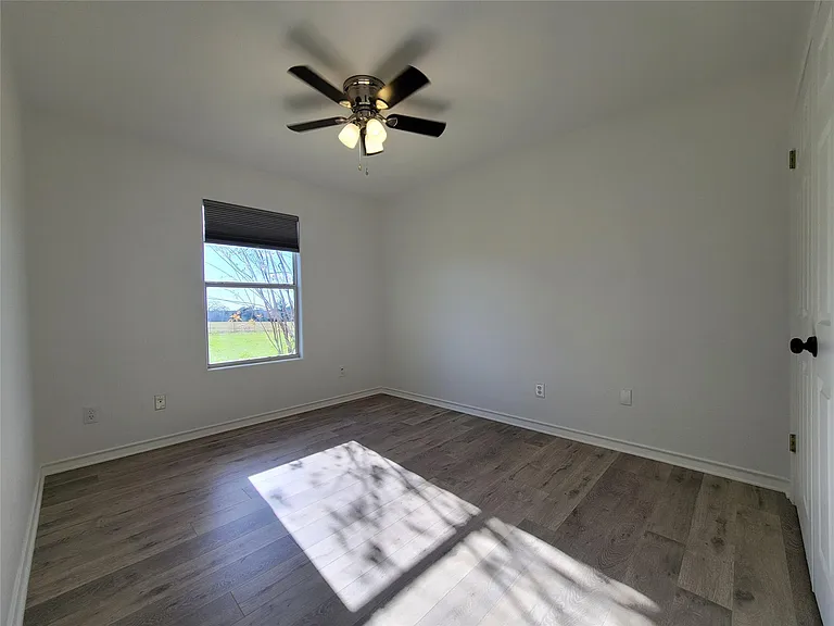 208 Newcastle Dr — Photo 25