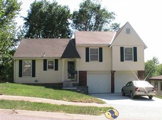 10638 Walrond Ave, Kansas City, MO 64137