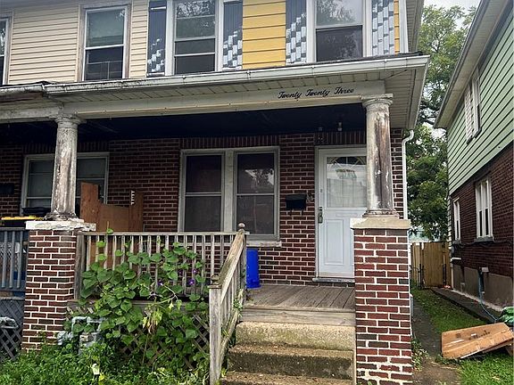 2nd image of 2023 Ferry St