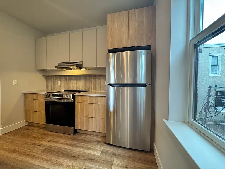5222-24 Chester Ave #7 — Photo 5