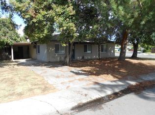 2205 W De Ovan Ave, Stockton, CA 95204