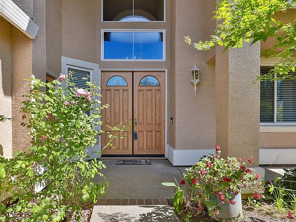 2nd image of 3373 Marina Cove Cir