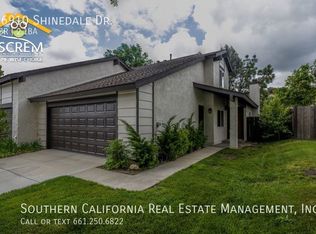 16910 Shinedale Dr, Santa Clarita, CA 91387