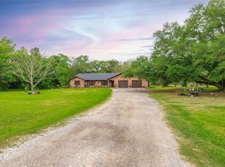 725 Thompson Rd, Alvin, TX 77511