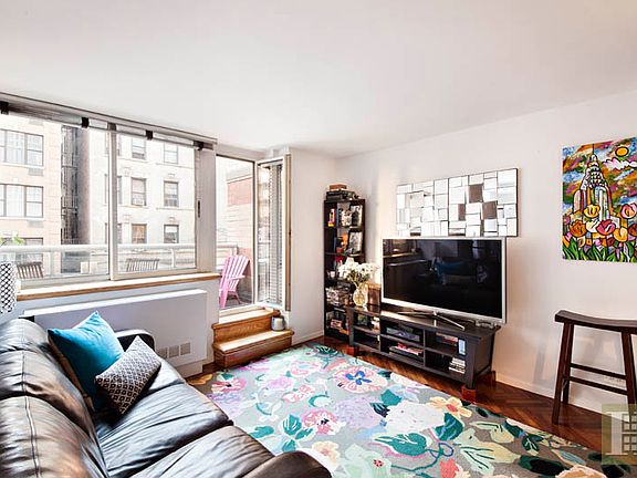 5th image of 2373 Broadway APT 325