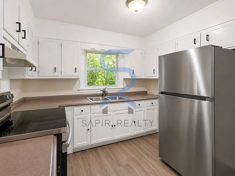 2620 Wiggins St — Photo 7
