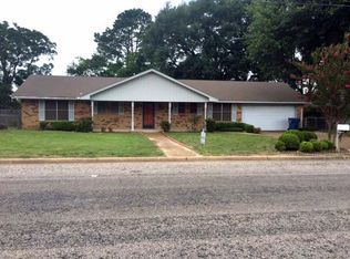 712 Bunny Rabbit Rd, Athens, TX 75751