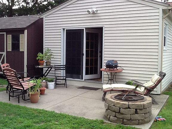 5th image of 135 Lawnacre Dr