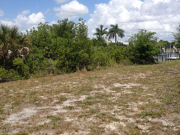 4th image of 9276 Nastrand Cir