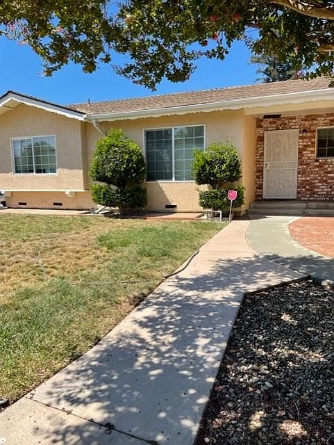 1st image of 7399 Glenoaks Way