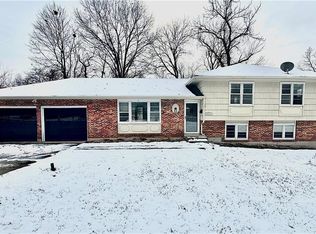 9201 E 87th St, Raytown, MO 64138