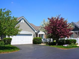 2816 N Southern Hills Dr, Wadsworth, IL 60083