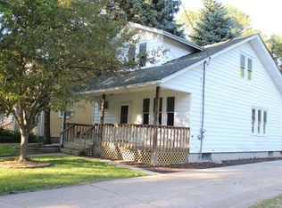 7521 12th Ave, Kenosha, WI 53143