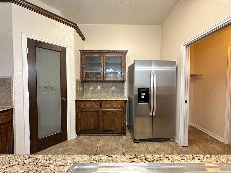 6710 Alvin Dr — Photo 11