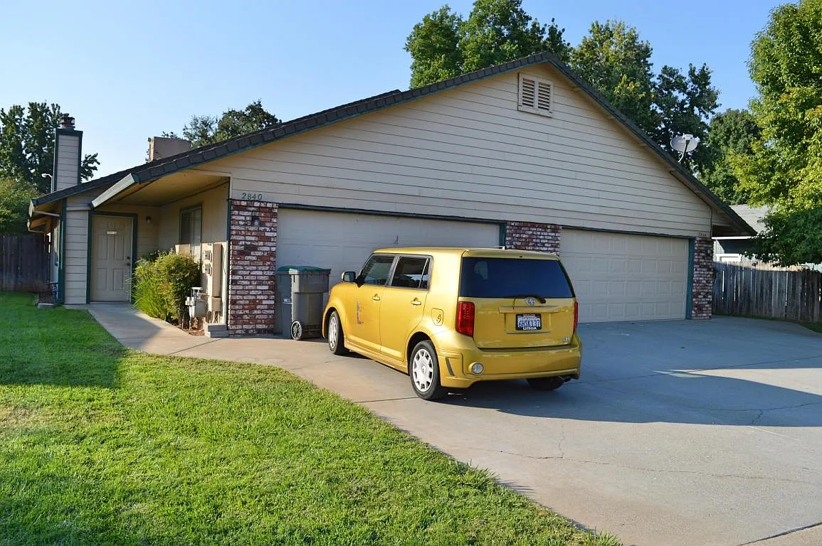 2840 Fern St photo 1