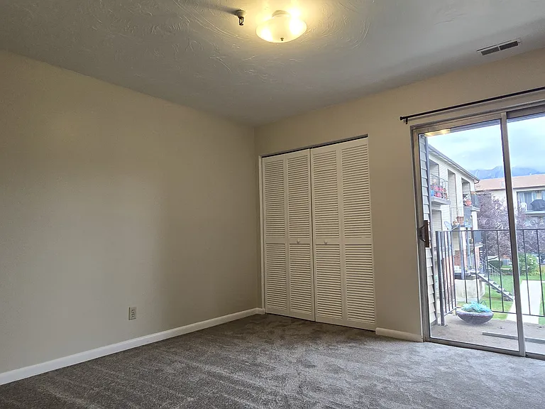 1118 E 6600 S #C6 — Photo 8