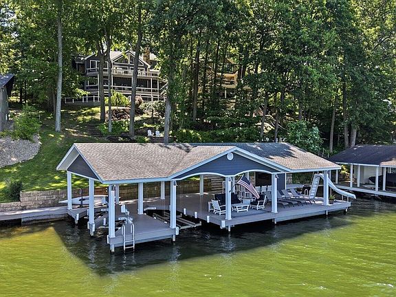 5th image of 657 King Beach Dr