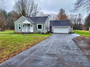 89 Stony Point Rd, Rochester, NY 14624