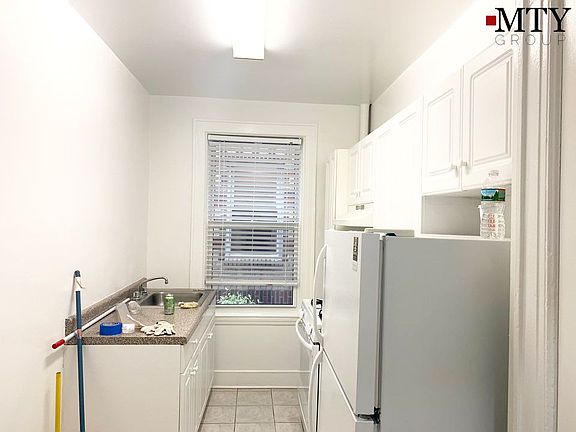 5th image of 4334 42nd St APT 1R