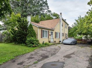 84 Smyles Dr, Rochester, NY 14609