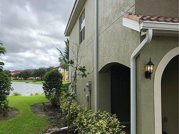 4th image of 12565 Laurel Cove Dr