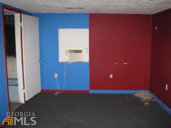 5th image of 277 N Lake Dr