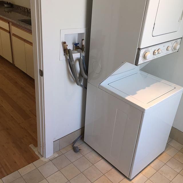 1st image of 2407A N Pierce St