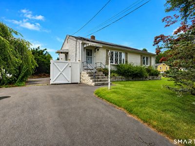 61 Northrop Road, West Haven, CT, 06516