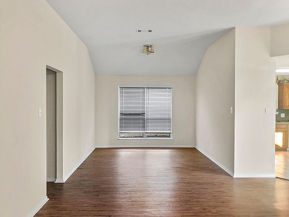 5th image of 8008 Mourning Dove Dr