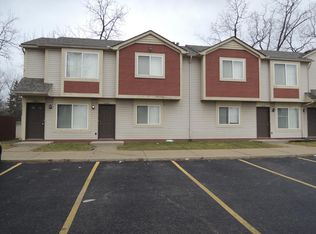 18401 Sharon Ln, Roseville, MI 48066