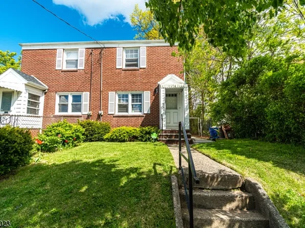 544 E Milton Ave, Rahway City, NJ 07065