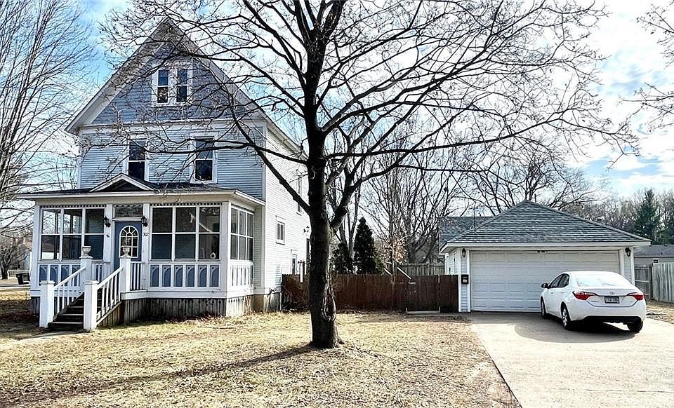 1st image of 302 15th Avenue #1
