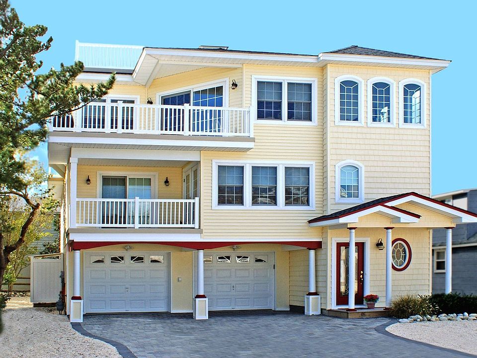 4th from Ocean in Brant Beach